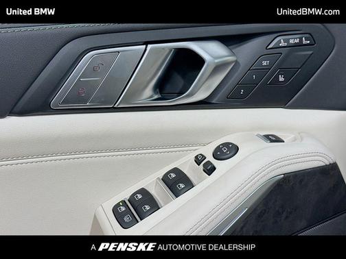 Tanzanite Blue II Metallic 2026 BMW X7 xDrive40i