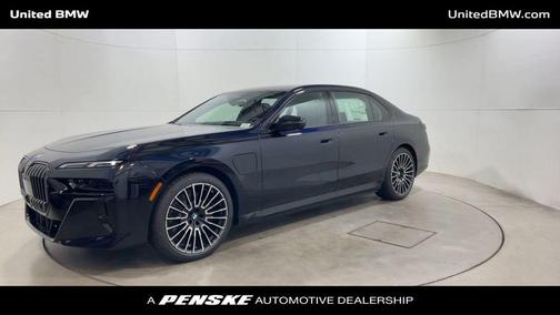 2026 BMW 750e i xDrive