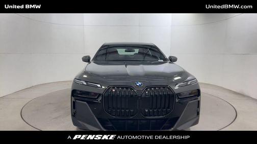 2026 BMW 740 i
