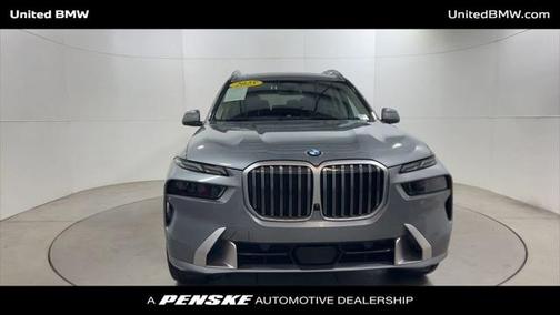 2025 BMW X7 xDrive40i