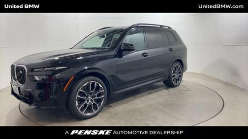 2023 BMW X7 M60i