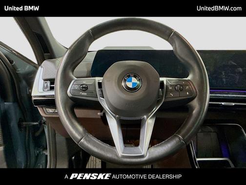 Cape York Green Metallic 2024 BMW X2 xDrive28i