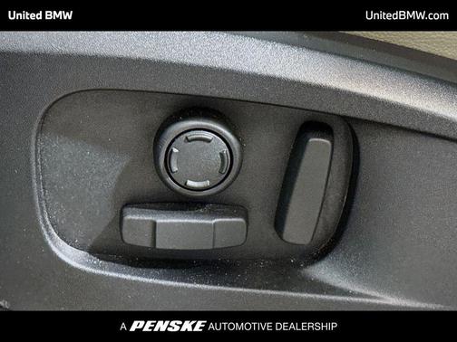 2023 Land Rover Defender 110 SE