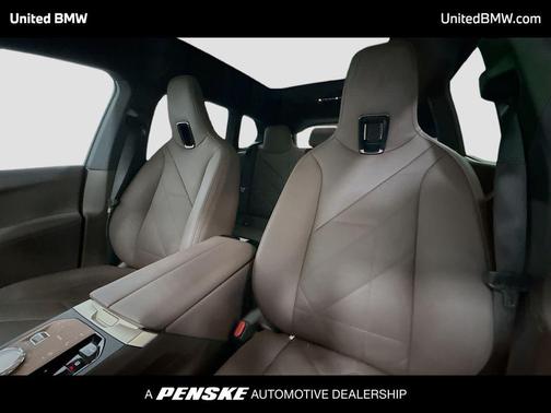 Mineral White Metallic 2024 BMW iX M60