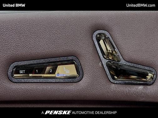 Mineral White Metallic 2024 BMW iX M60