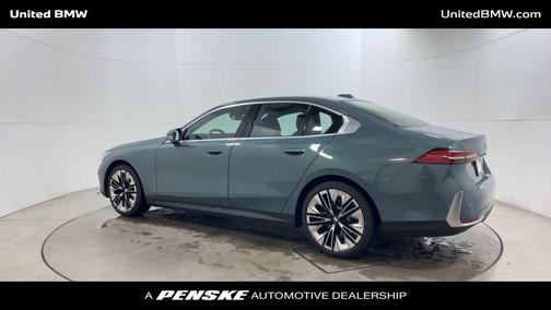 2025 BMW 530 530i