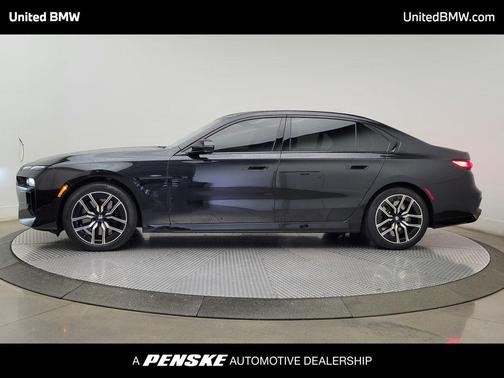 Black Sapphire Metallic 2024 BMW 760 xDrive