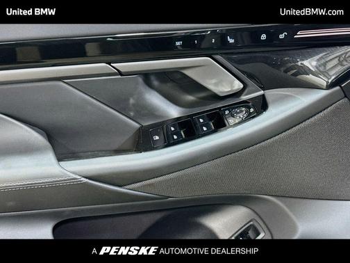 Black Sapphire Metallic 2026 BMW 530 xDrive