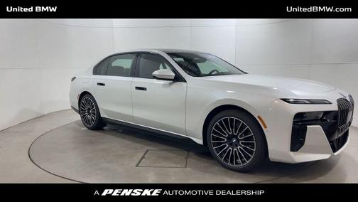 2026 BMW 750e i xDrive