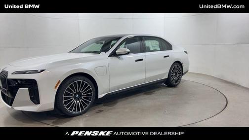 2026 BMW 750e i xDrive