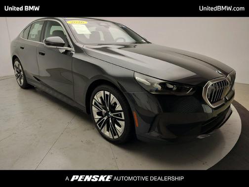 Dark Graphite 2026 BMW 530 530i