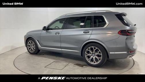 2025 BMW X7 xDrive40i