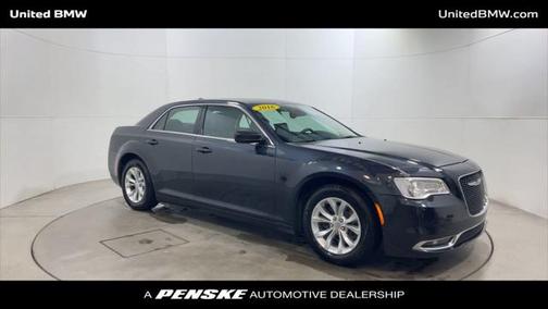 2016 Chrysler 300 Limited
