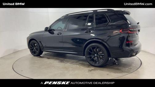 2023 BMW X7 xDrive40i
