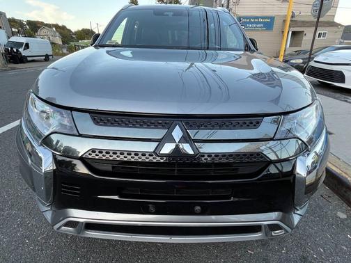 2022 Mitsubishi Outlander PHEV SEL