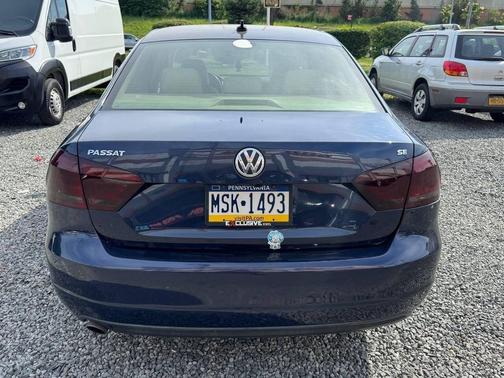Blue 2013 Volkswagen Passat 2.5 SE