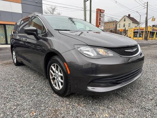 2020 Chrysler Voyager LXI