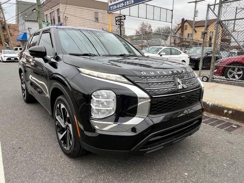 2022 Mitsubishi Outlander ES 4dr SUV