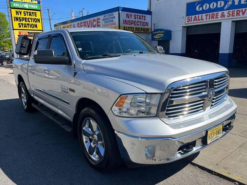 Gray 2018 RAM 1500 Big Horn