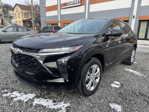 2024 Chevrolet Trax LS