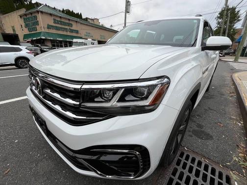 2021 Volkswagen Atlas 3.6L SE w/Technology