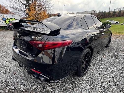 2020 Alfa Romeo Giulia Sport