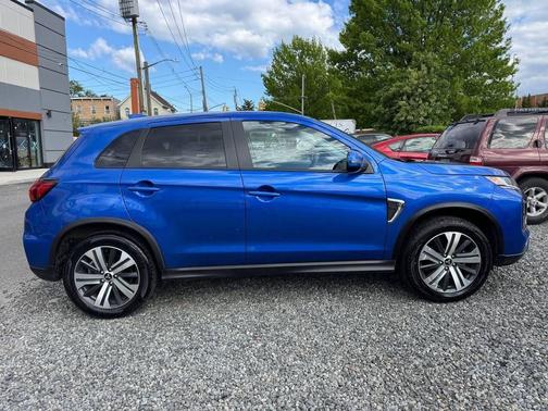 Blue 2024 Mitsubishi Outlander Sport SE