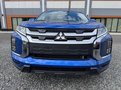 Blue 2024 Mitsubishi Outlander Sport SE