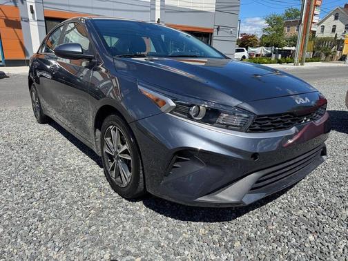 Gray 2023 Kia Forte LXS