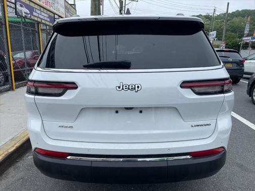 2023 Jeep Grand Cherokee L Laredo
