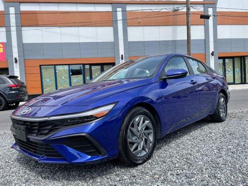 Blue 2024 Hyundai ELANTRA SEL
