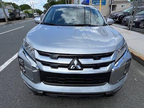 2023 Mitsubishi Outlander Sport SE