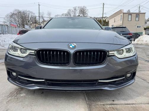 2018 BMW 330 xDrive