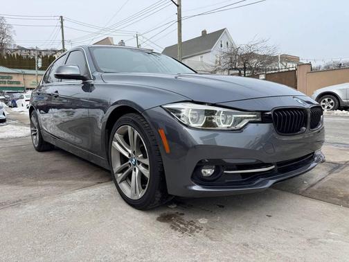 2018 BMW 330 xDrive
