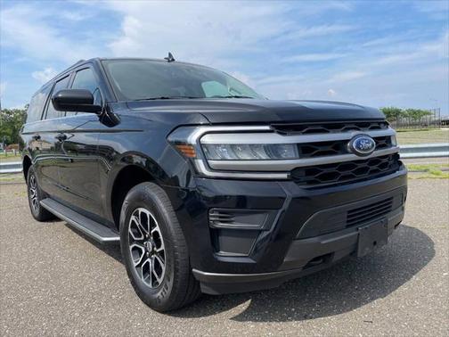 2022 Ford Expedition XLT 4x4 4dr SUV