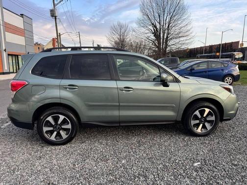 Green 2017 Subaru Forester 2.5i Premium