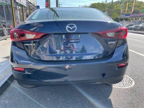 2015 Mazda Mazda3 i Sport