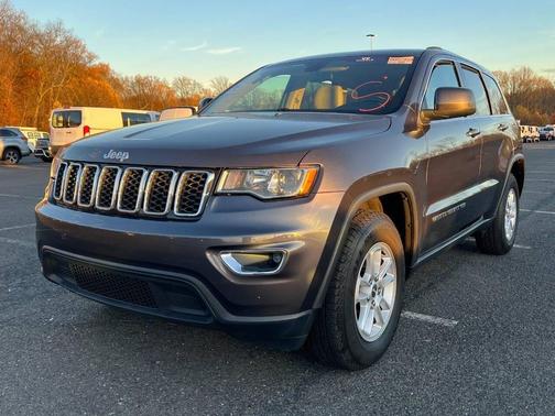 2020 Jeep Grand Cherokee Laredo