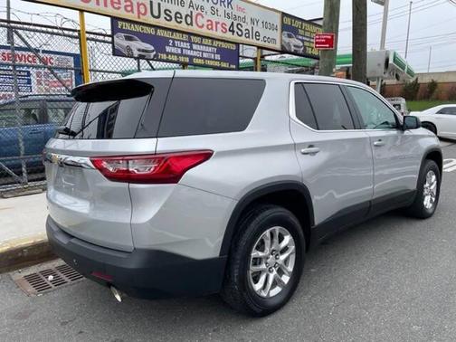 2021 Chevrolet Traverse LS