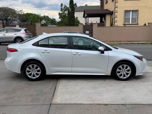 White 2024 Toyota Corolla LE