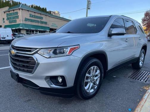 2021 Chevrolet Traverse LT Cloth
