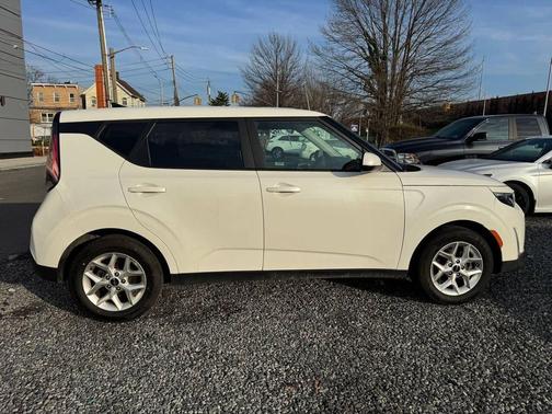 2024 Kia Soul LX 4dr Crossover