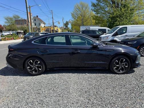 Black 2024 Hyundai SONATA SEL
