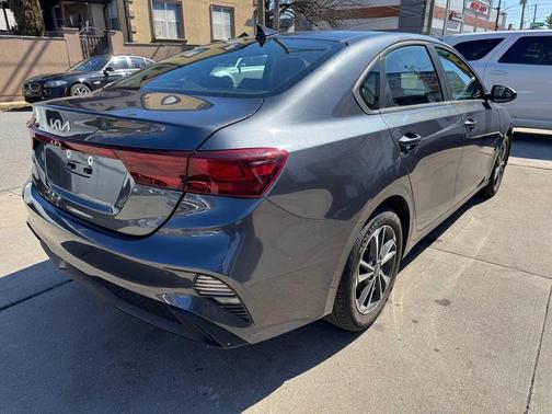 Gray 2023 Kia Forte LXS