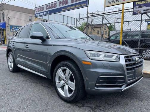 2018 Audi Q5 2.0T Premium Plus