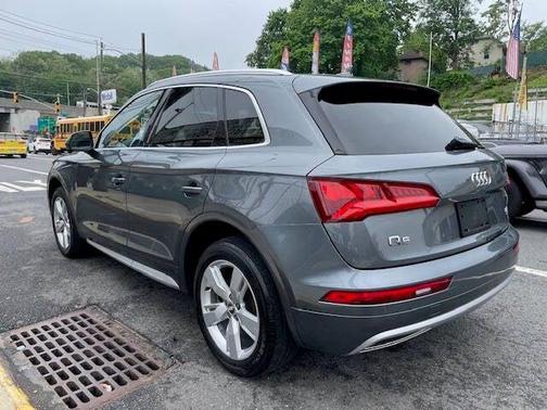 2018 Audi Q5 2.0T Premium Plus