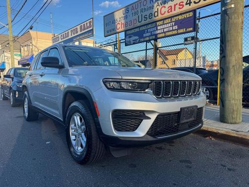 2023 Jeep Grand Cherokee Laredo