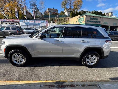 2023 Jeep Grand Cherokee Laredo