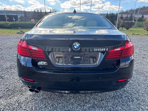 2014 BMW 528 528i 4dr Sedan