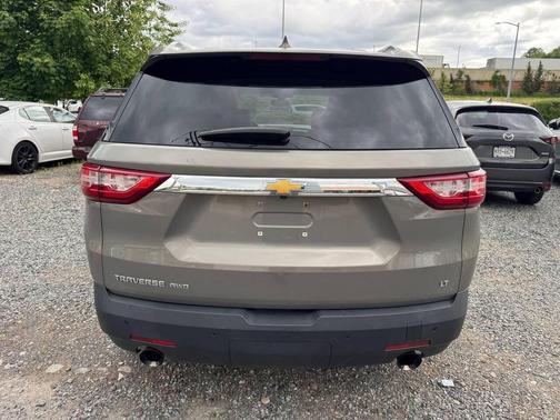 Gray 2018 Chevrolet Traverse LT Cloth